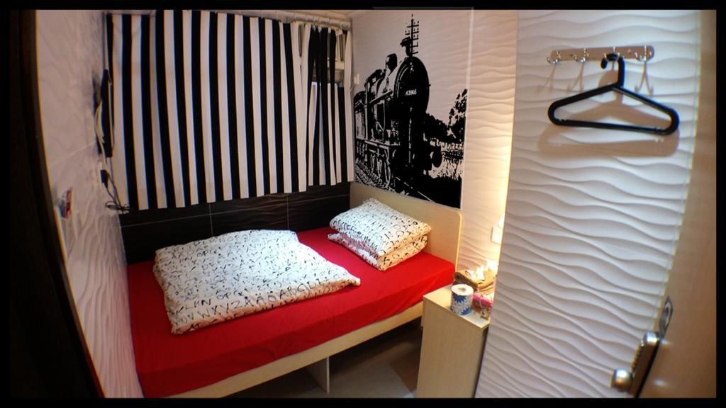 Micro Hotel Hong Kong Room photo